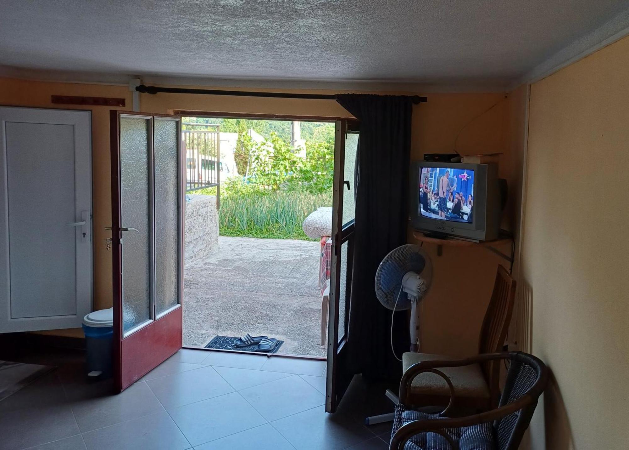 Apartman Pavle Virpazar Buitenkant foto
